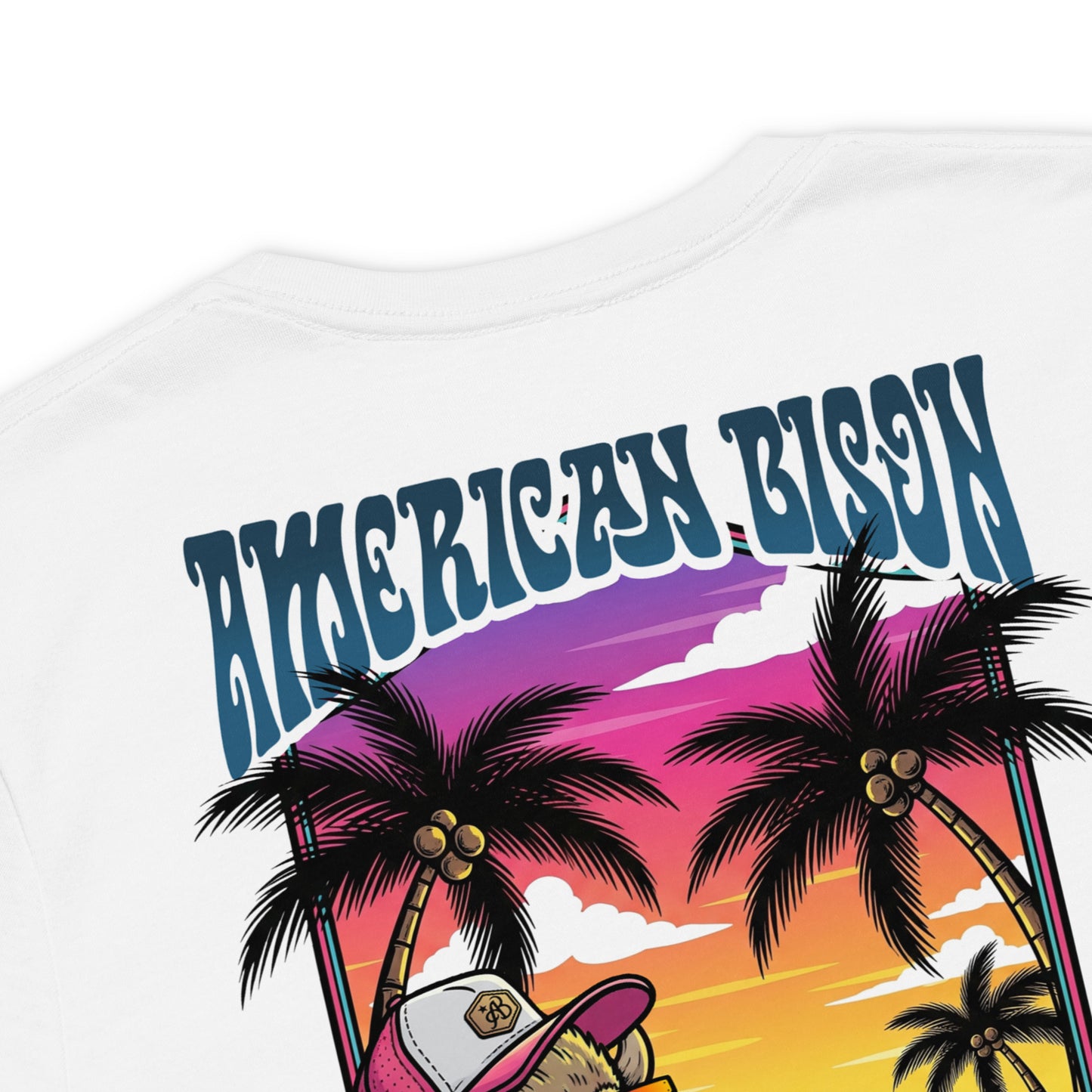 BEACHIN' // TEE